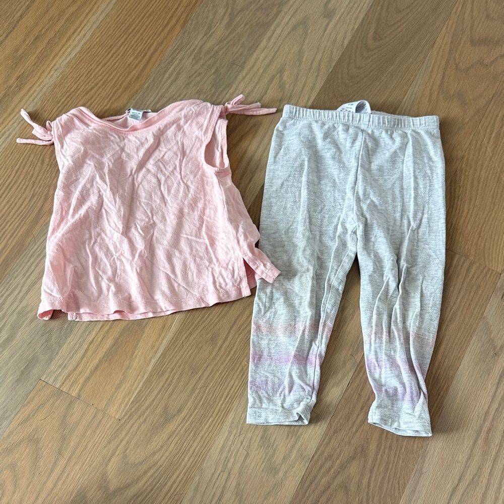 Splendid Two-Piece Pink Top and Light Gray Leggings Set